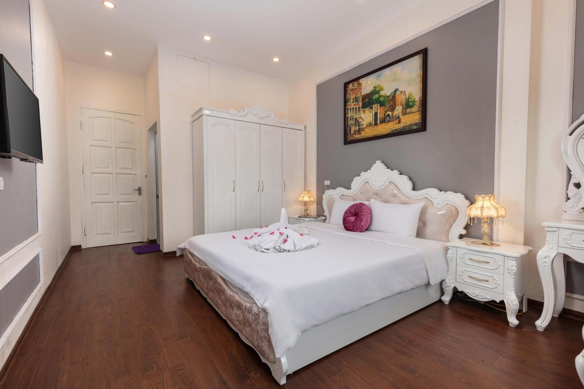Royal Airport Hotel - Convenient & Friendly